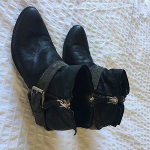 Dolce Vita Black Leather Ankle Boots
